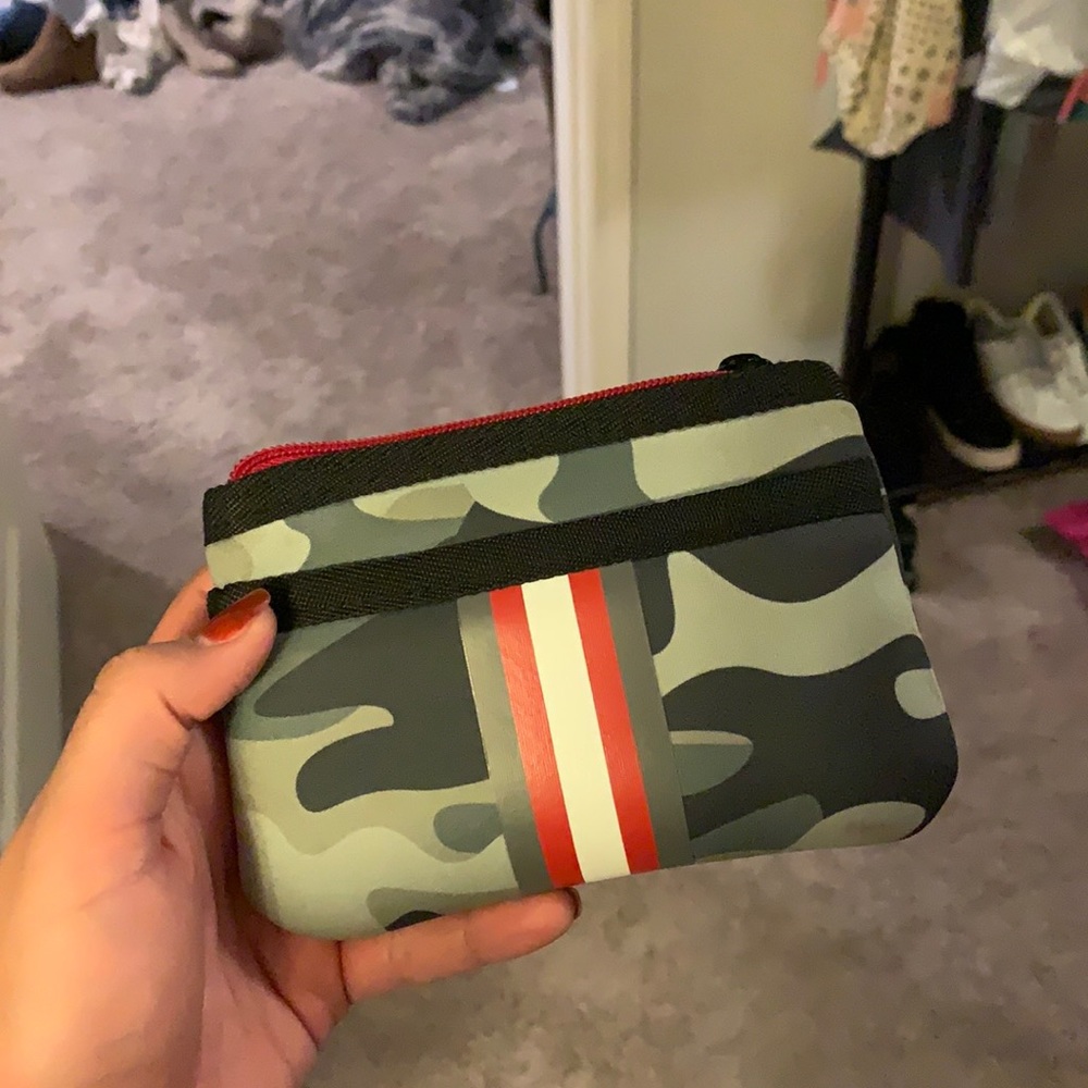 Haute shore key ring wallet